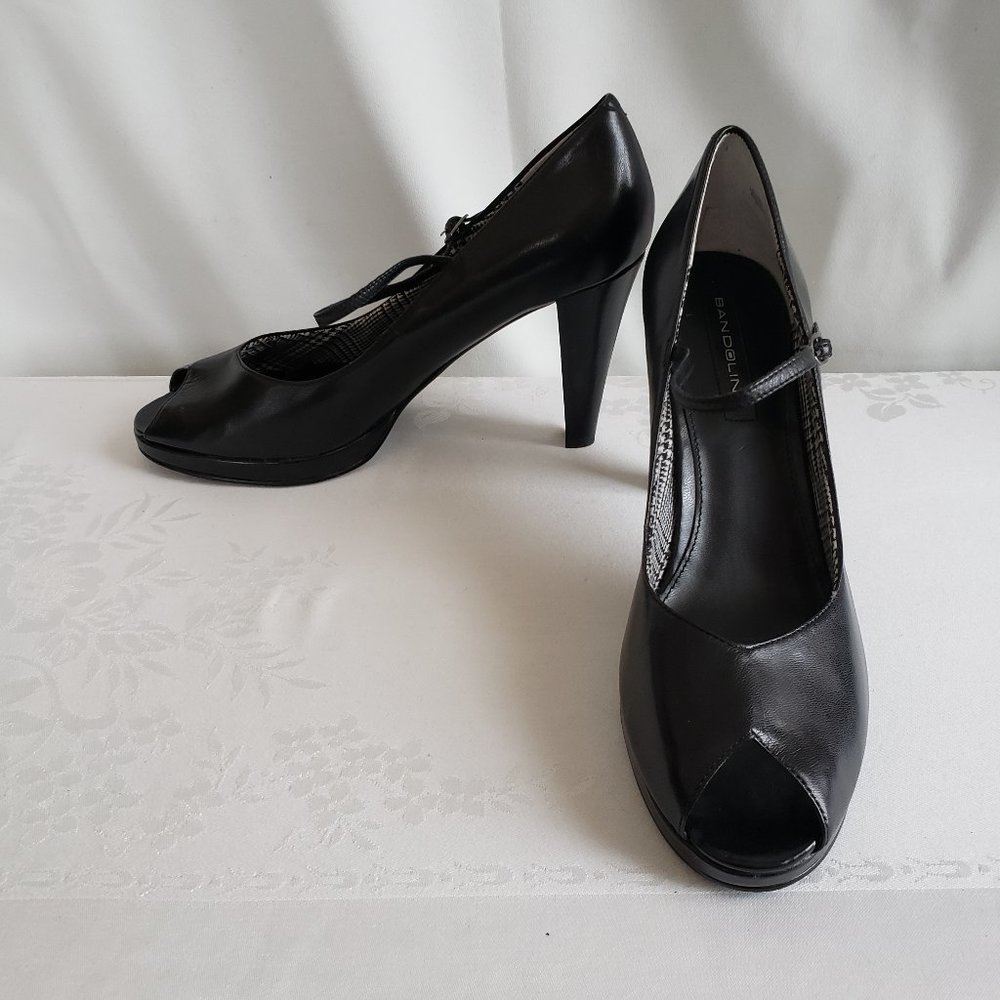 New BANDOLINO Black leather platform peep toe Mary Jane strap pumps Plaid lining